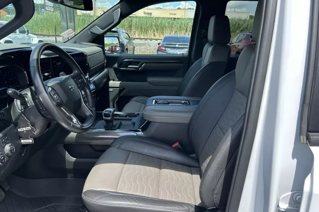 2022 Chevrolet Silverado 1500 ZR2 photo 1