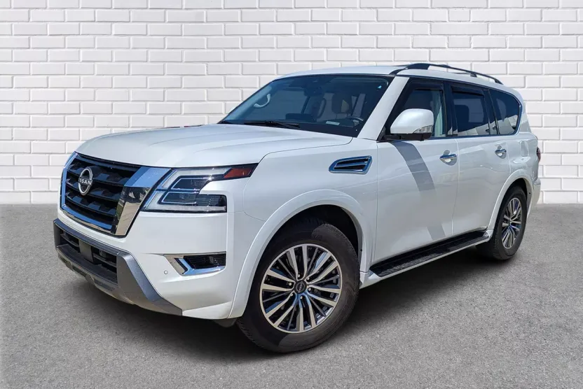 2023 Nissan Armada SL photo 1