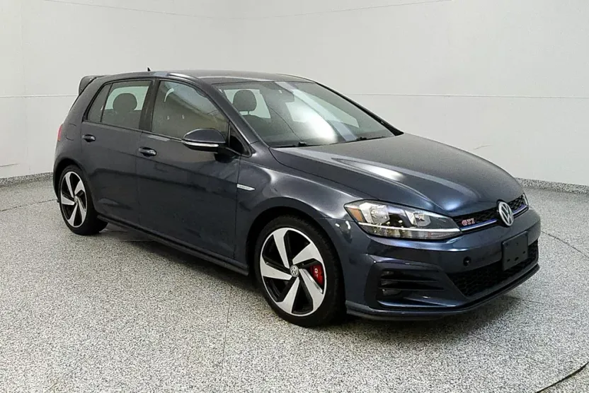 2020 Volkswagen Golf GTI S photo 1