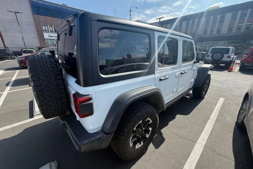 2024 Jeep Wrangler Rubicon 4xe photo 1