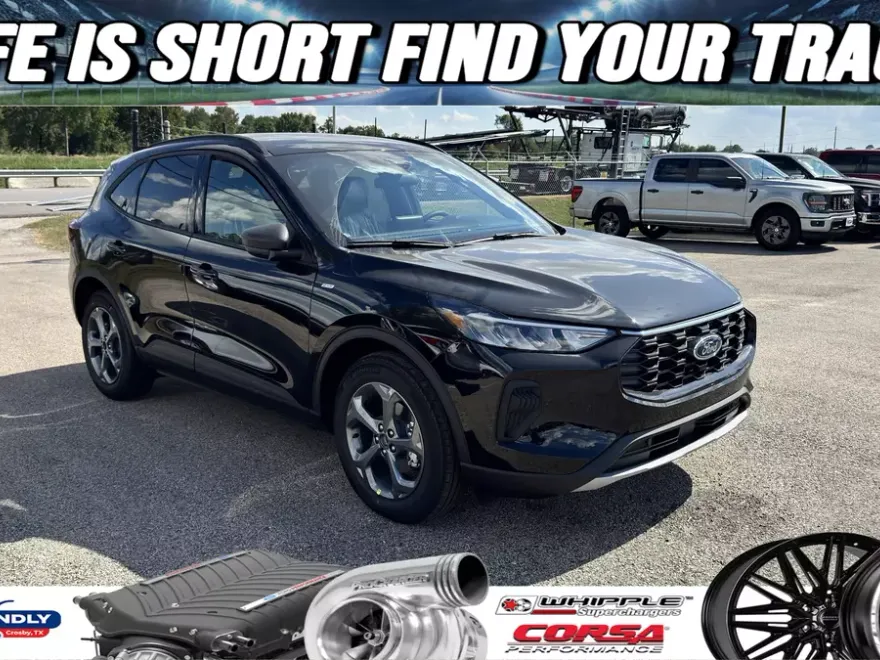 2026 Ford Escape ST-Line photo 1