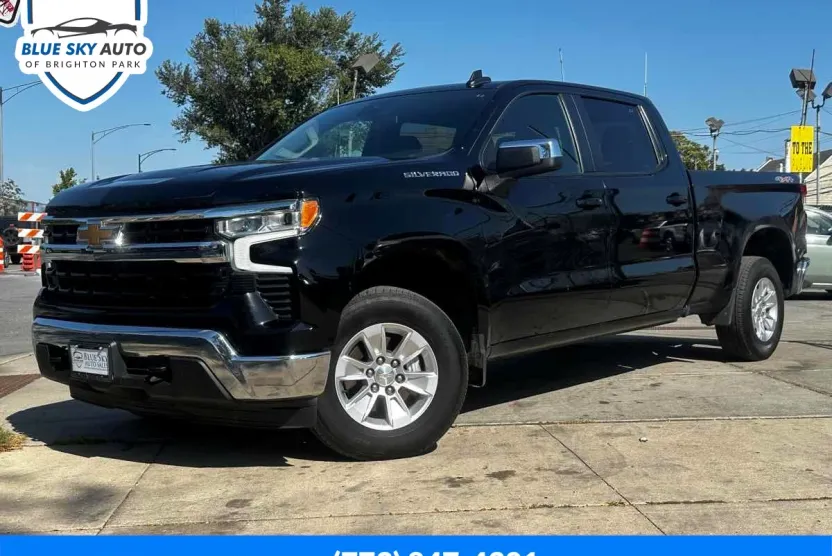 2024 Chevrolet Silverado 1500 LT photo 1