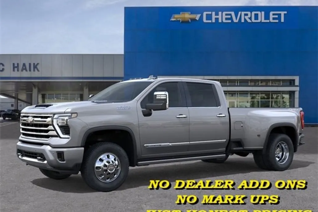 2026 Chevrolet Silverado 3500HD High Country photo 1