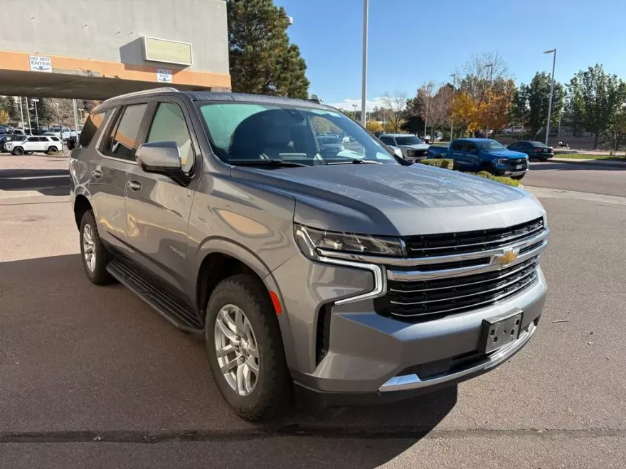2021 Chevrolet Tahoe LT photo 1