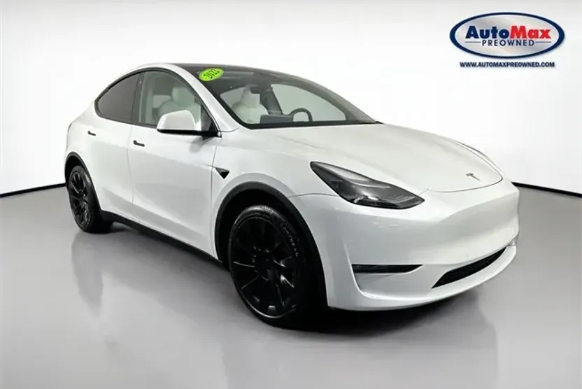 2022 Tesla Model Y Long Range photo 1