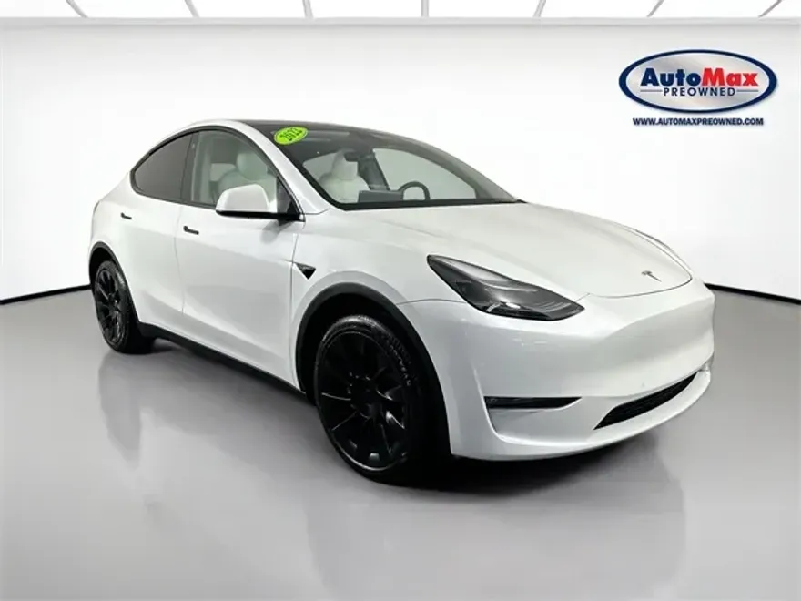 2022 Tesla Model Y Long Range photo 1