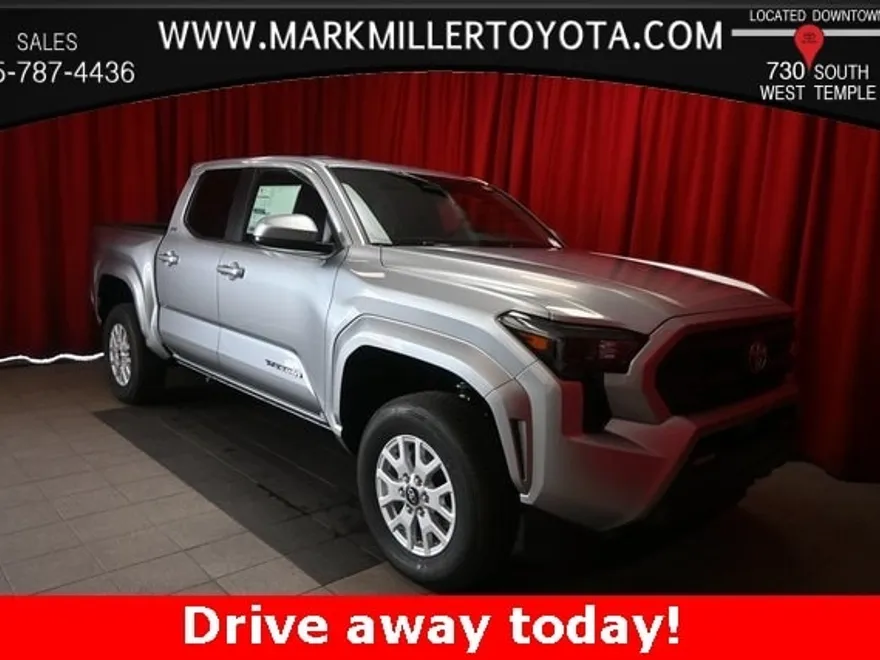 2025 Toyota Tacoma SR5 photo 1