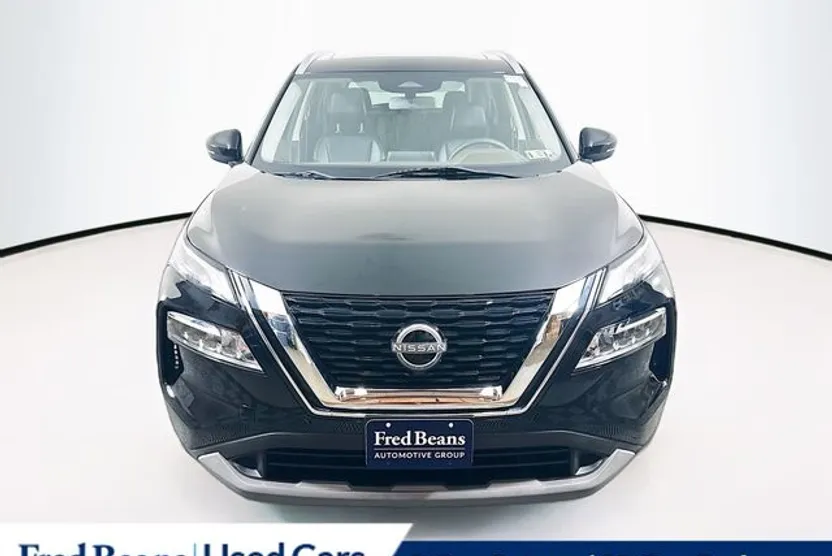 2022 Nissan Rogue SV photo 1