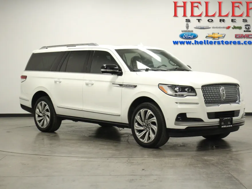2023 Lincoln Navigator L Reserve photo 1