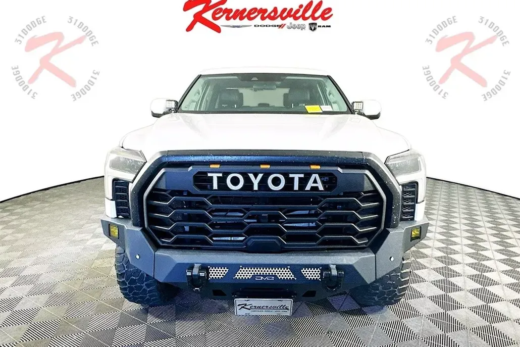 2023 Toyota Tundra SR5 photo 1