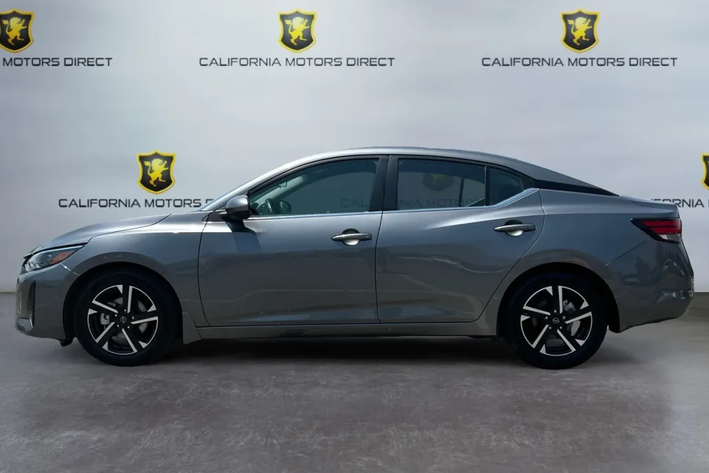 2024 Nissan Sentra SV photo 1