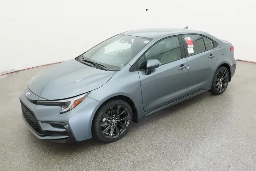 2025 Toyota Corolla SE photo 1