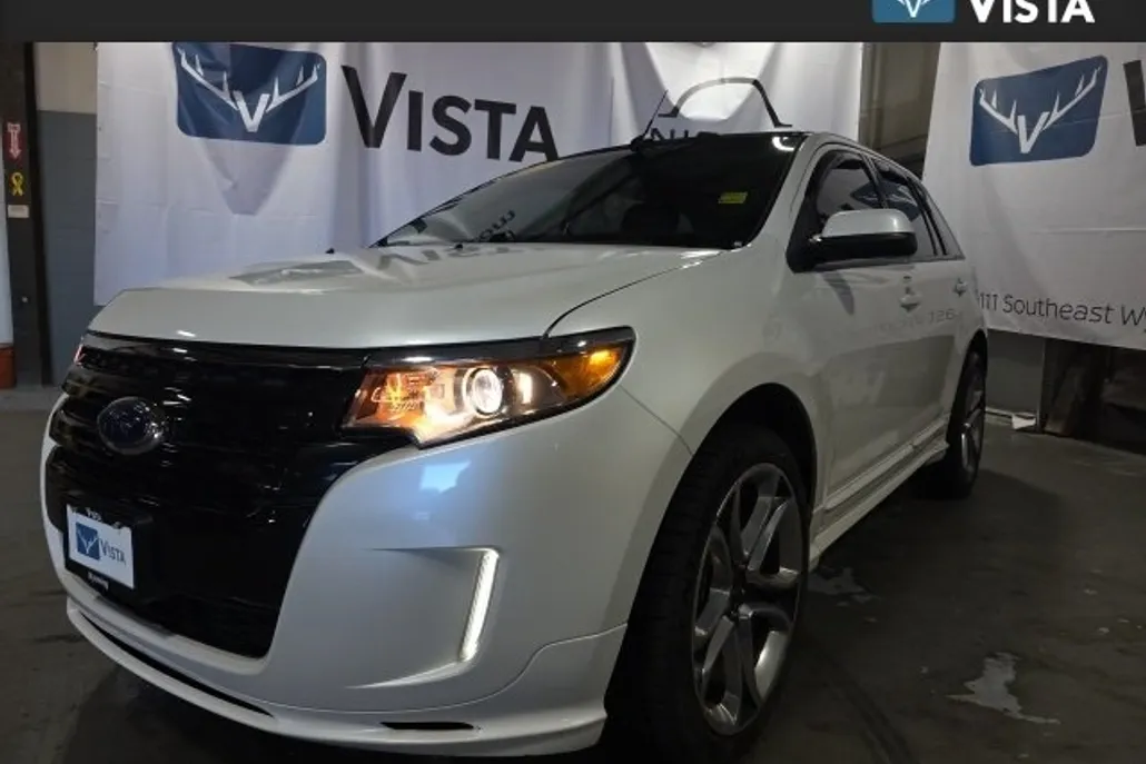 2013 Ford Edge Sport photo 1
