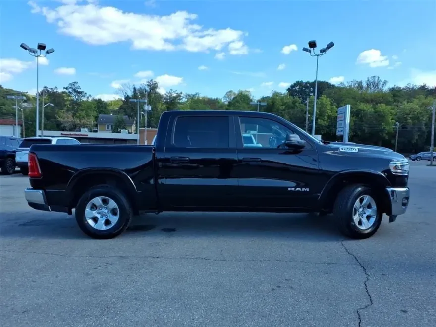 2025 Ram 1500 Big Horn photo 1
