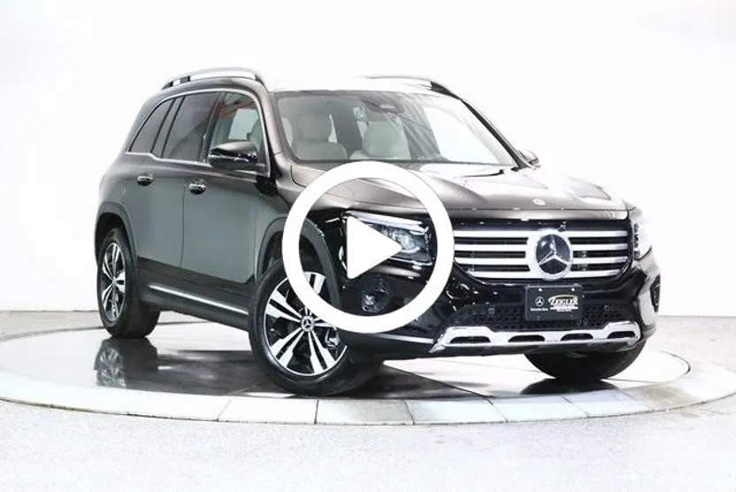 2025 Mercedes Benz GLB 250 4MATIC photo 1