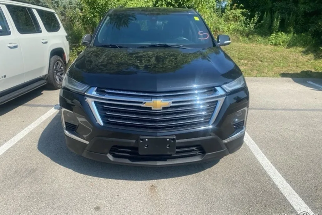2023 Chevrolet Traverse Leather photo 1