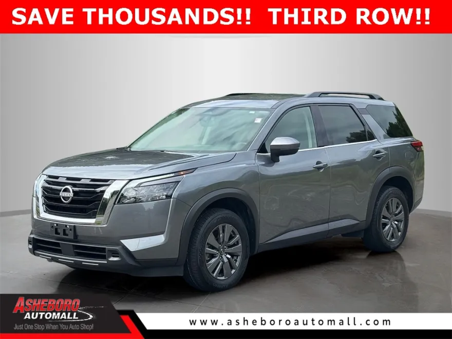 2025 Nissan Pathfinder SV photo 1