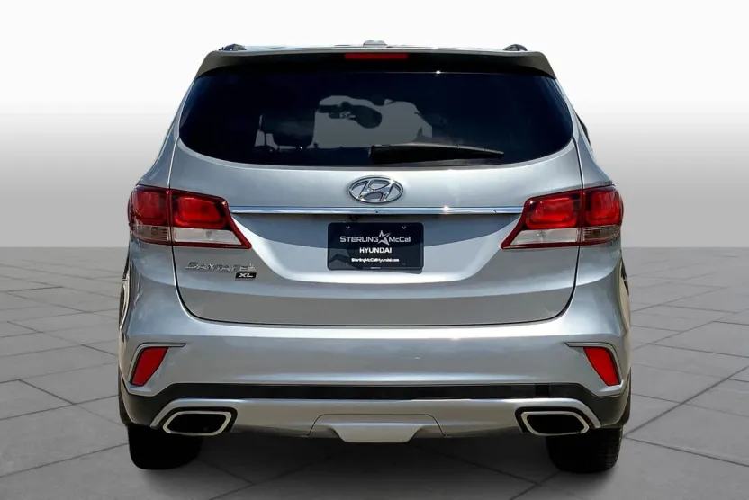 2019 Hyundai Santa Fe XL SE photo 1