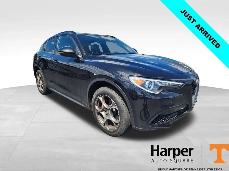 2023 Alfa Romeo Stelvio Sprint photo 1