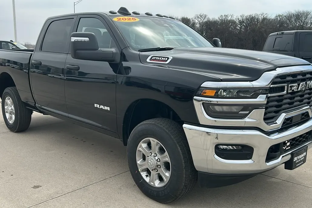 2025 Ram 2500 Big Horn photo 1