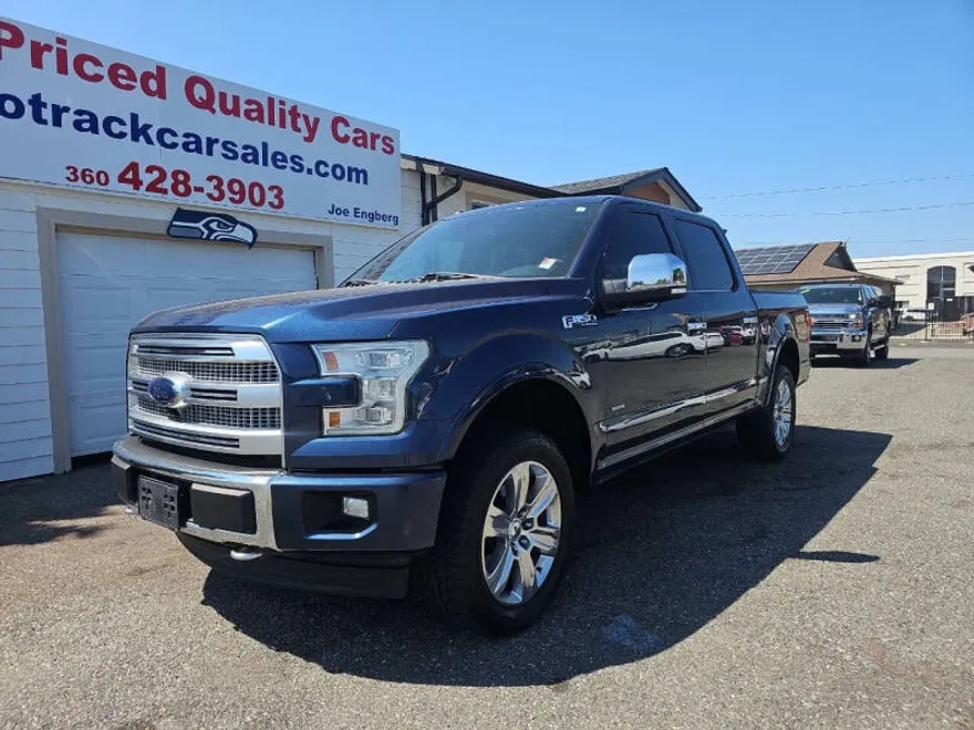 2017 Ford F-150 Platinum photo 1
