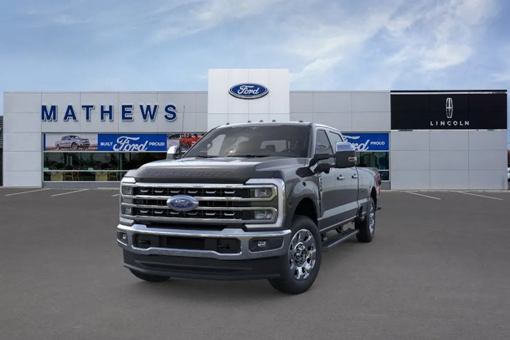 2026 Ford F-350 Lariat photo 1