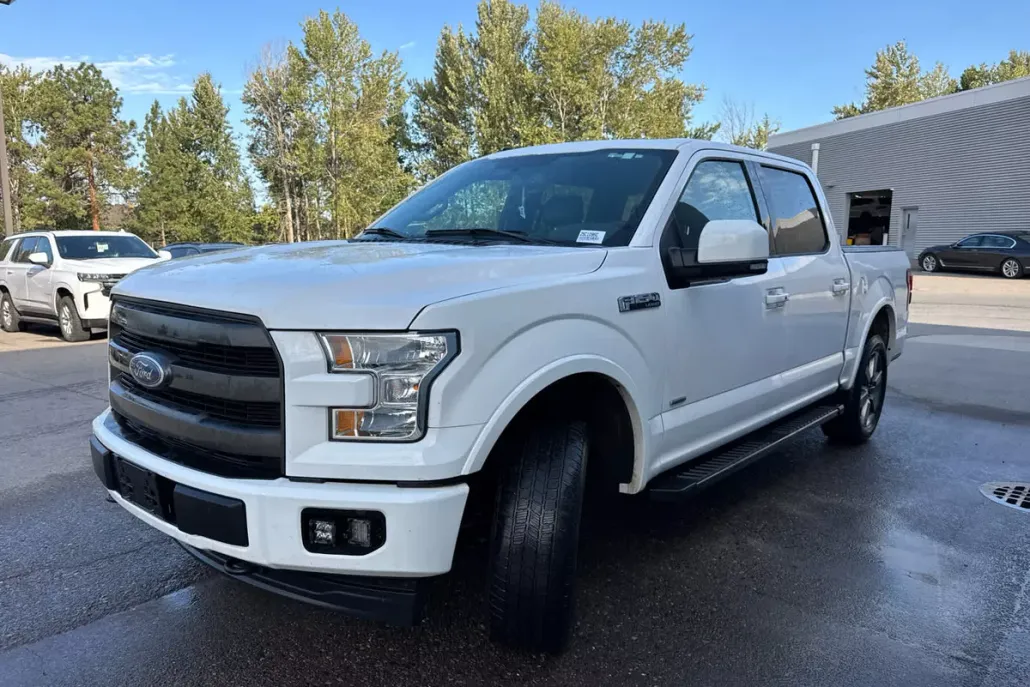 2017 Ford F-150 Lariat photo 1