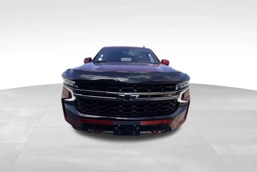 2022 Chevrolet Suburban Z71 photo 1