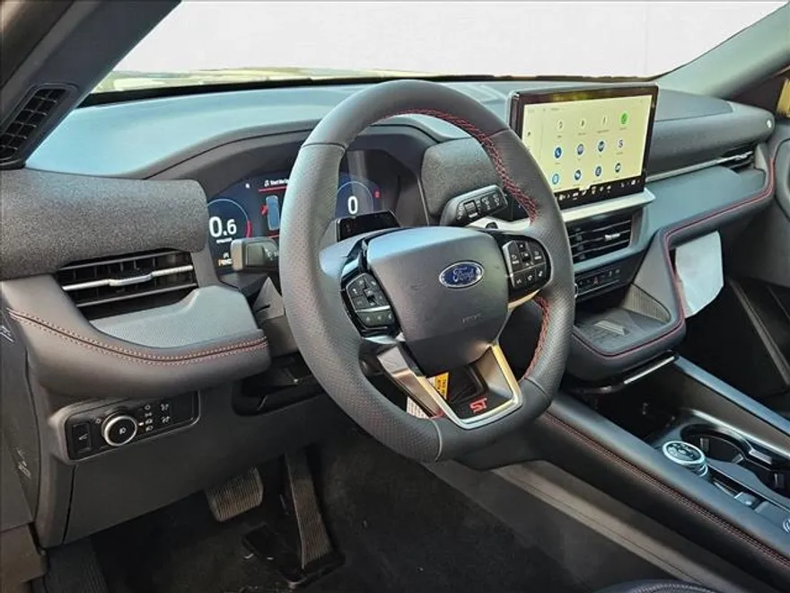 2025 Ford Explorer ST photo 1