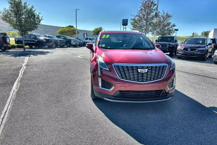 2023 Cadillac XT5 Premium Luxury photo 1