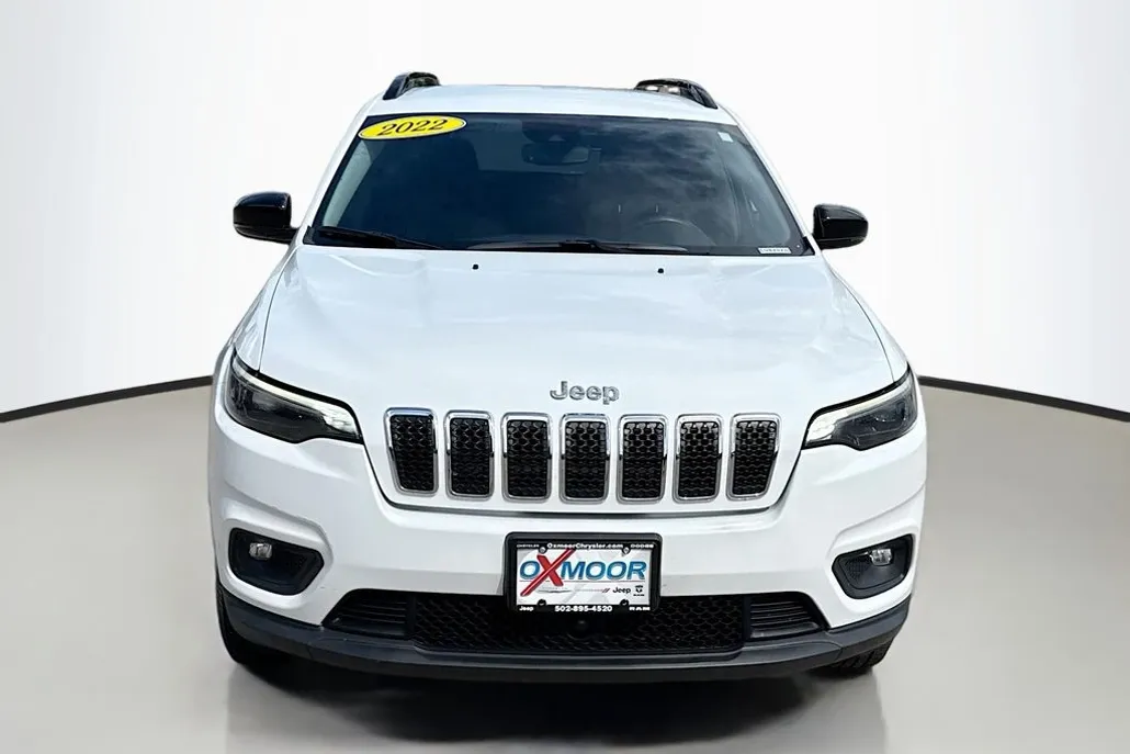 2022 Jeep Cherokee Latitude Lux photo 1