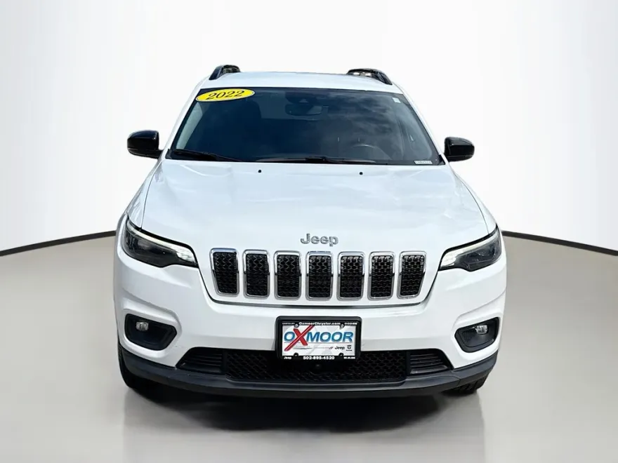 2022 Jeep Cherokee Latitude Lux photo 1