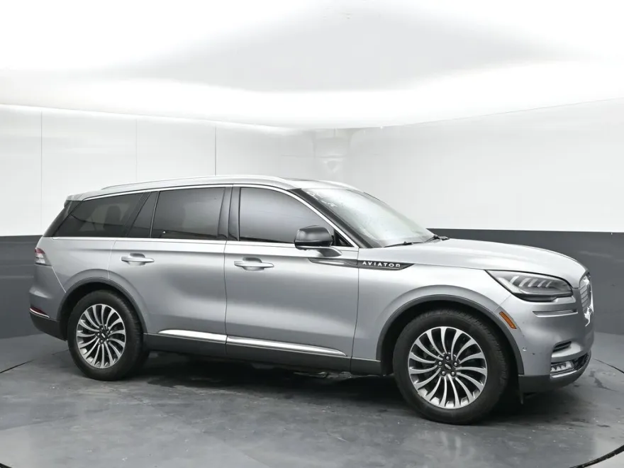 2021 Lincoln Aviator Reserve photo 1