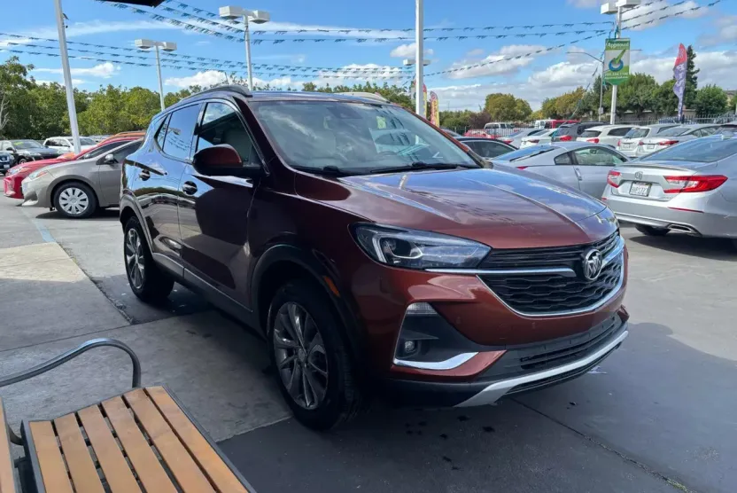 2021 Buick Encore GX Essence Sport photo 1
