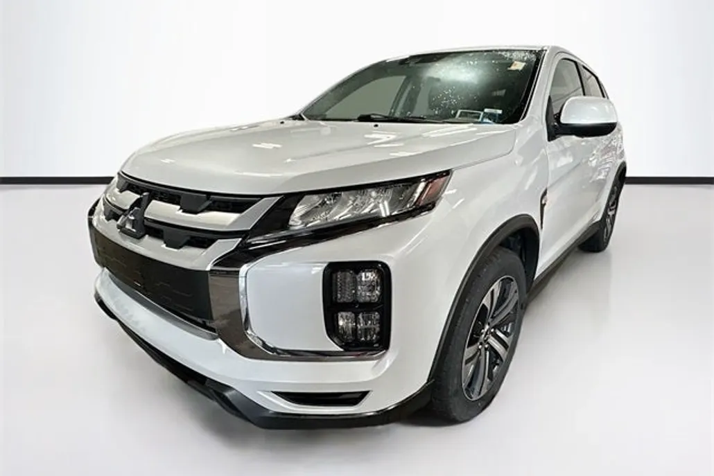 2022 Mitsubishi Outlander Sport ES photo 1