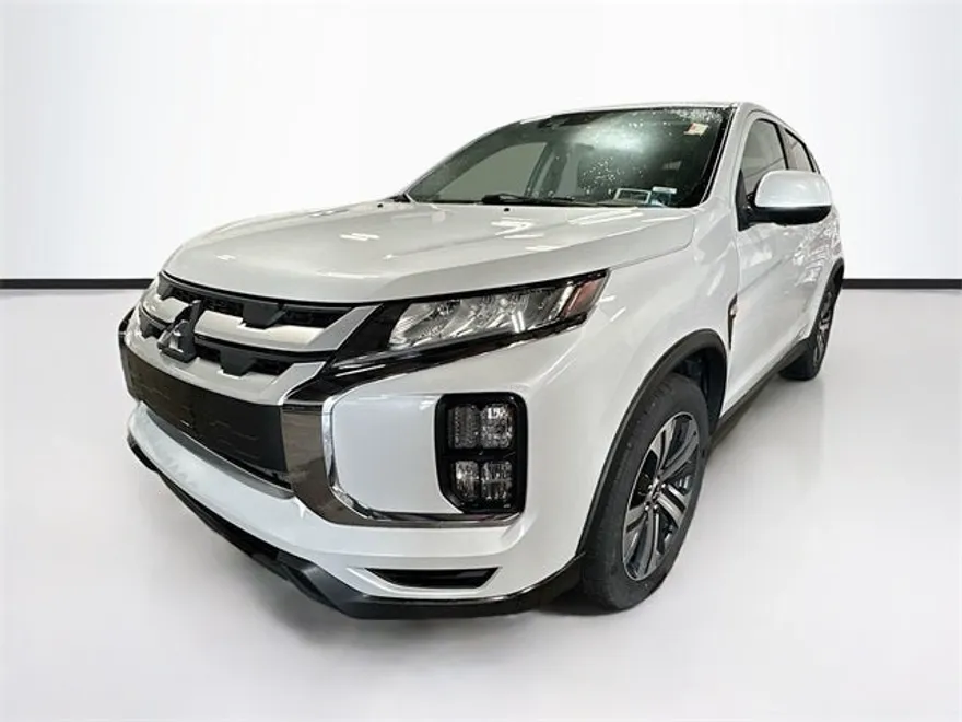 2022 Mitsubishi Outlander Sport ES photo 1