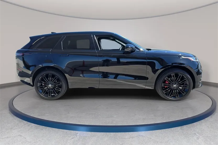 2025 Land Rover Range Rover Velar SE photo 1
