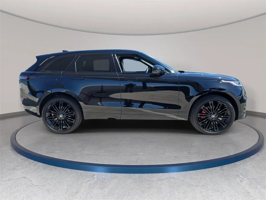 2025 Land Rover Range Rover Velar SE photo 1