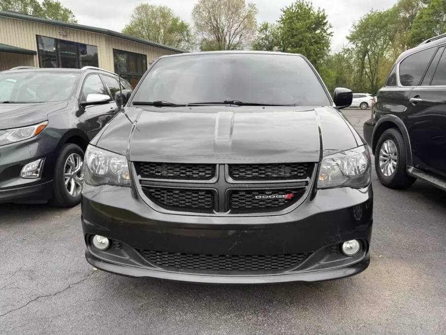 2019 Dodge Grand Caravan GT photo 1