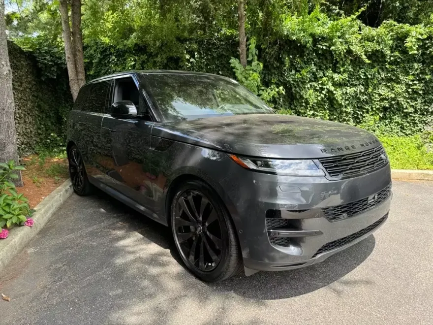 2025 Land Rover Range Rover Sport SE photo 1