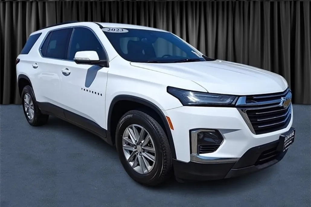 2023 Chevrolet Traverse Leather photo 1