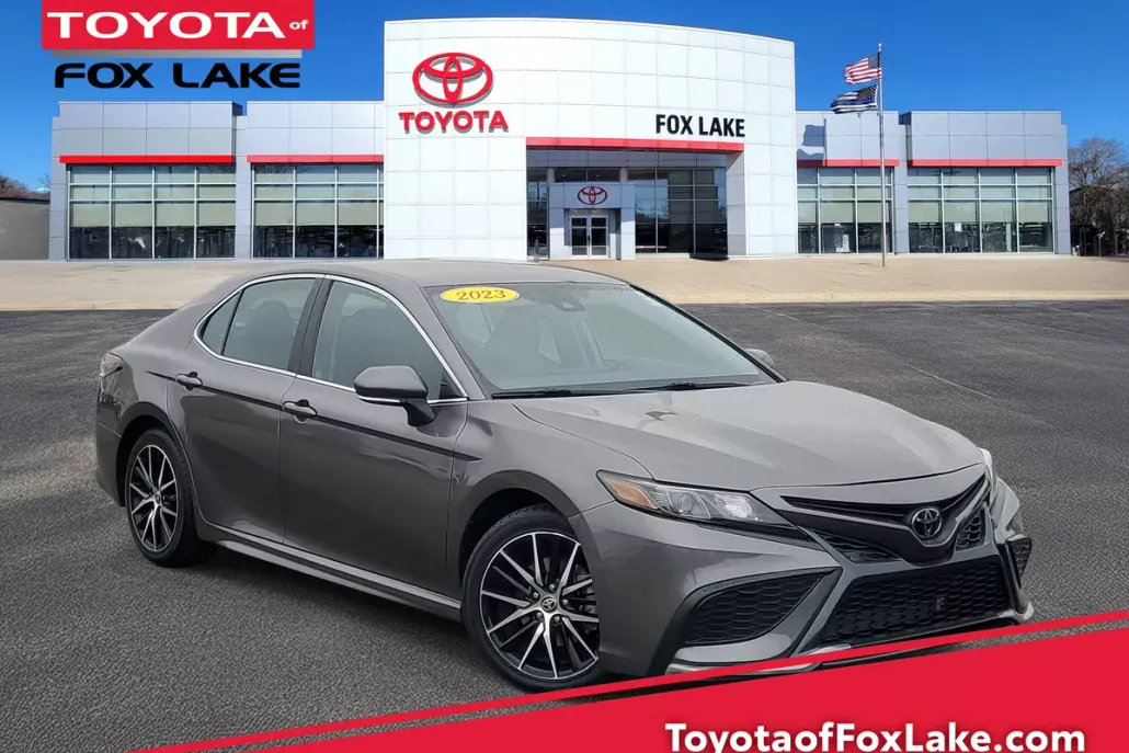 2023 Toyota Camry SE photo 1
