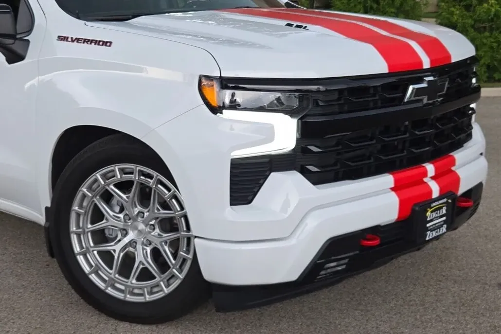 2025 Chevrolet Silverado 1500 RST Redline Edition photo 1