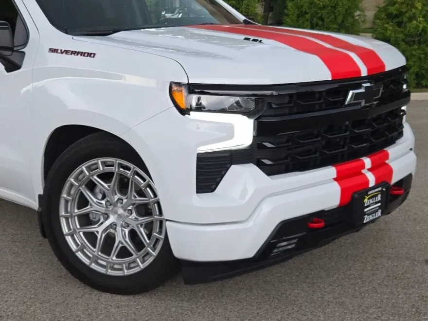 2025 Chevrolet Silverado 1500 RST Redline Edition photo 1