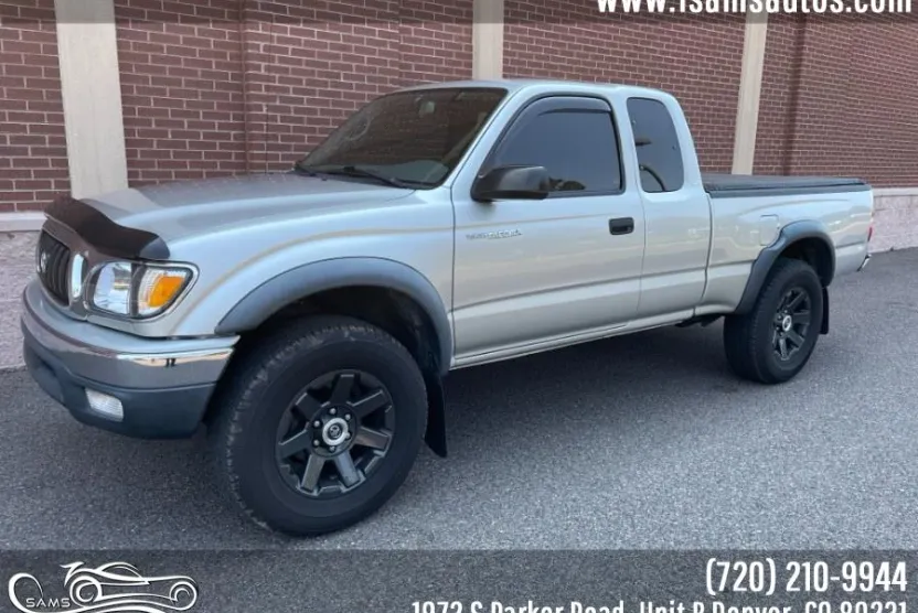 2001 Toyota Tacoma XtraCab photo 1
