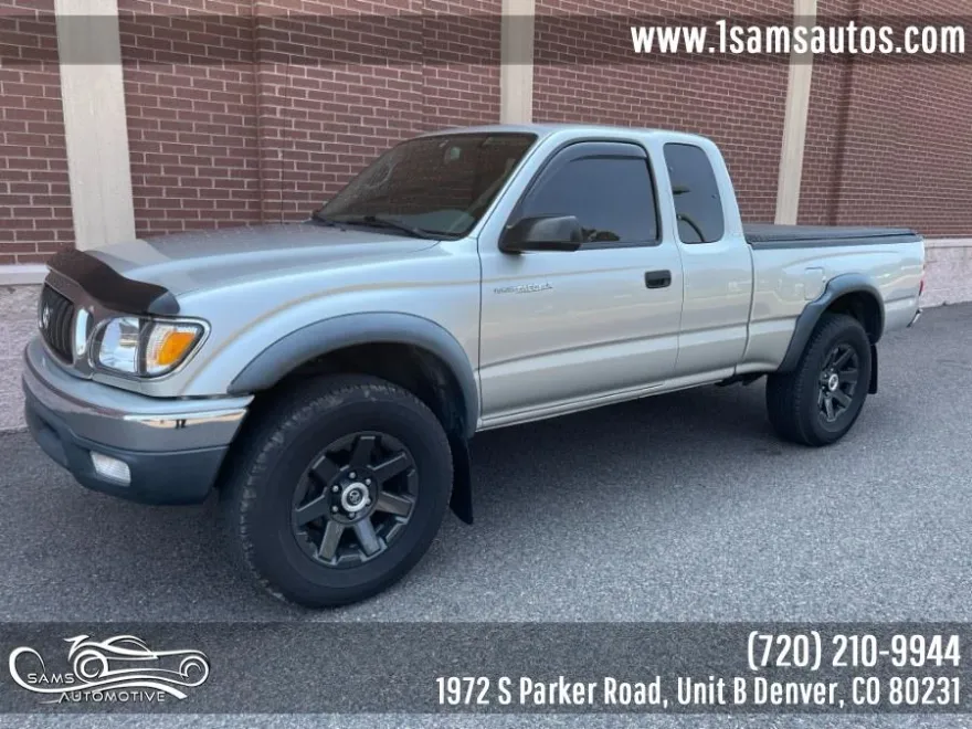2001 Toyota Tacoma XtraCab photo 1
