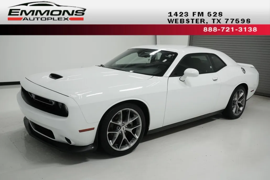 2022 Dodge Challenger GT photo 1