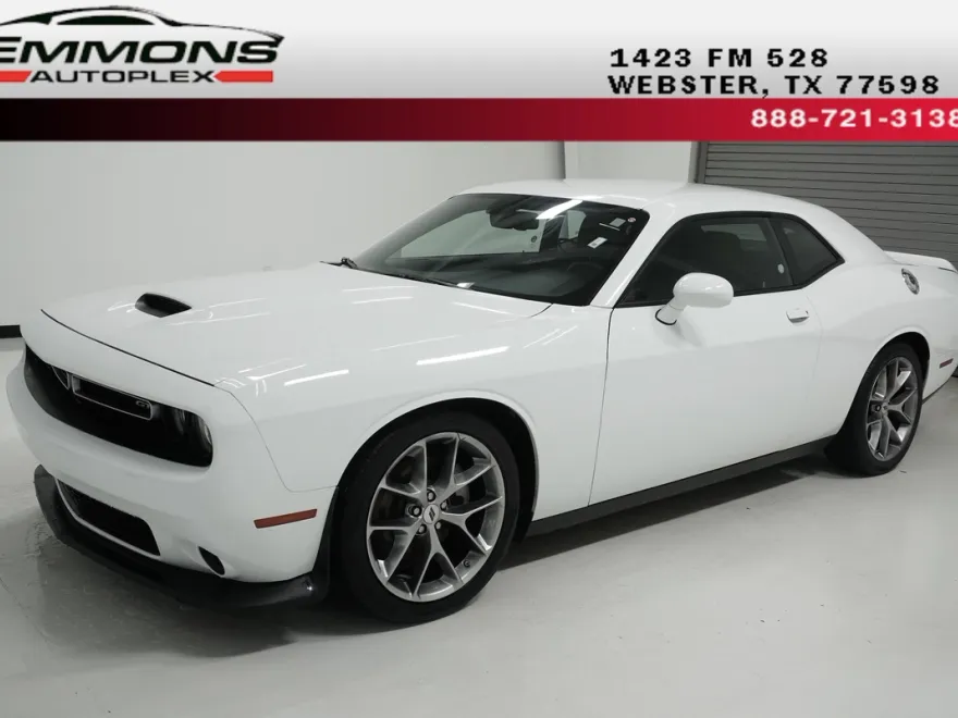 2022 Dodge Challenger GT photo 1