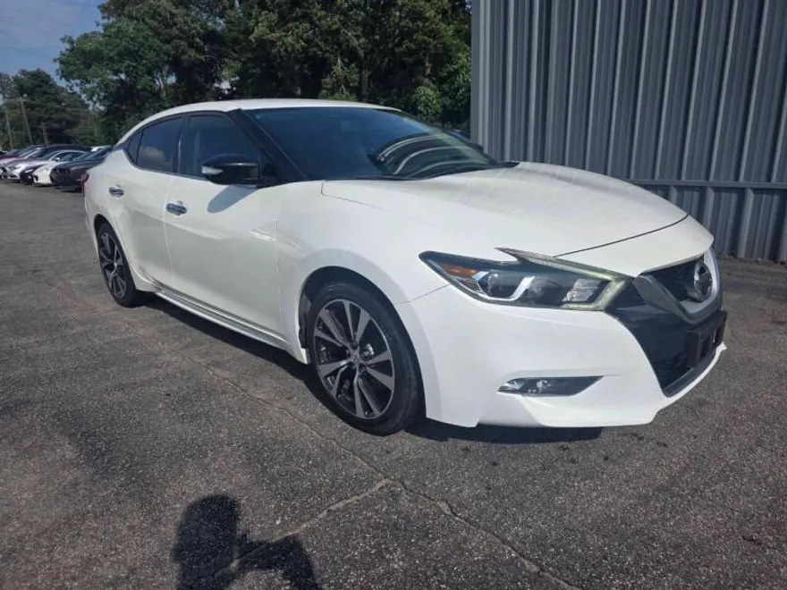 2017 Nissan Maxima Platinum photo 1