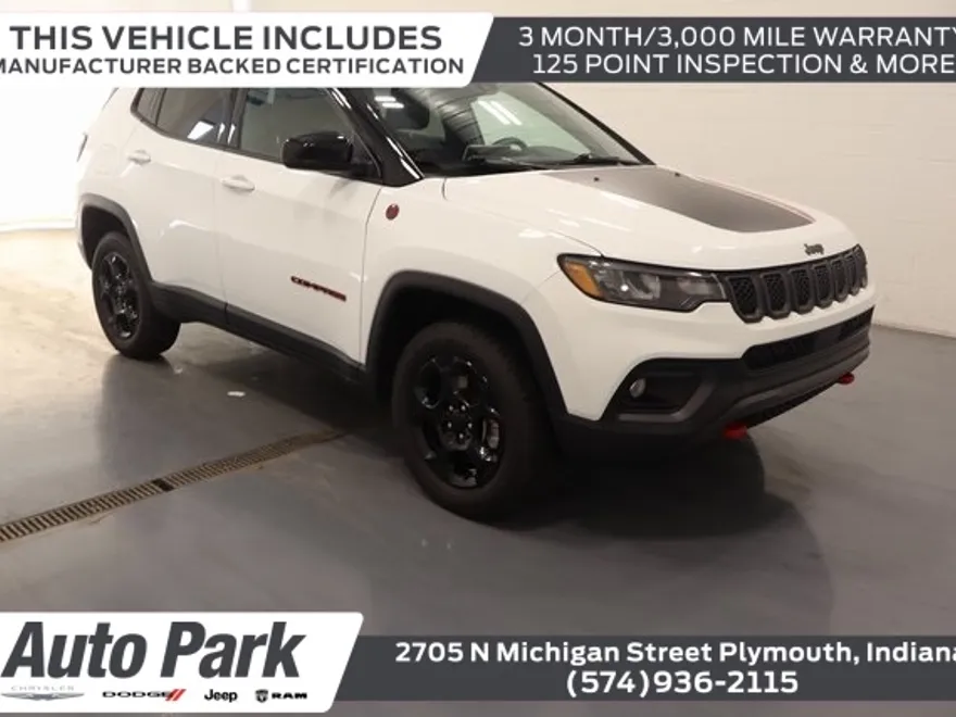 2024 Jeep Compass Trailhawk photo 1